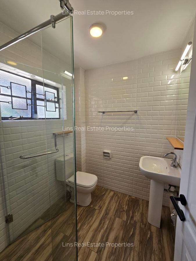 1 Bed Apartment with Borehole in Kilimani - 12