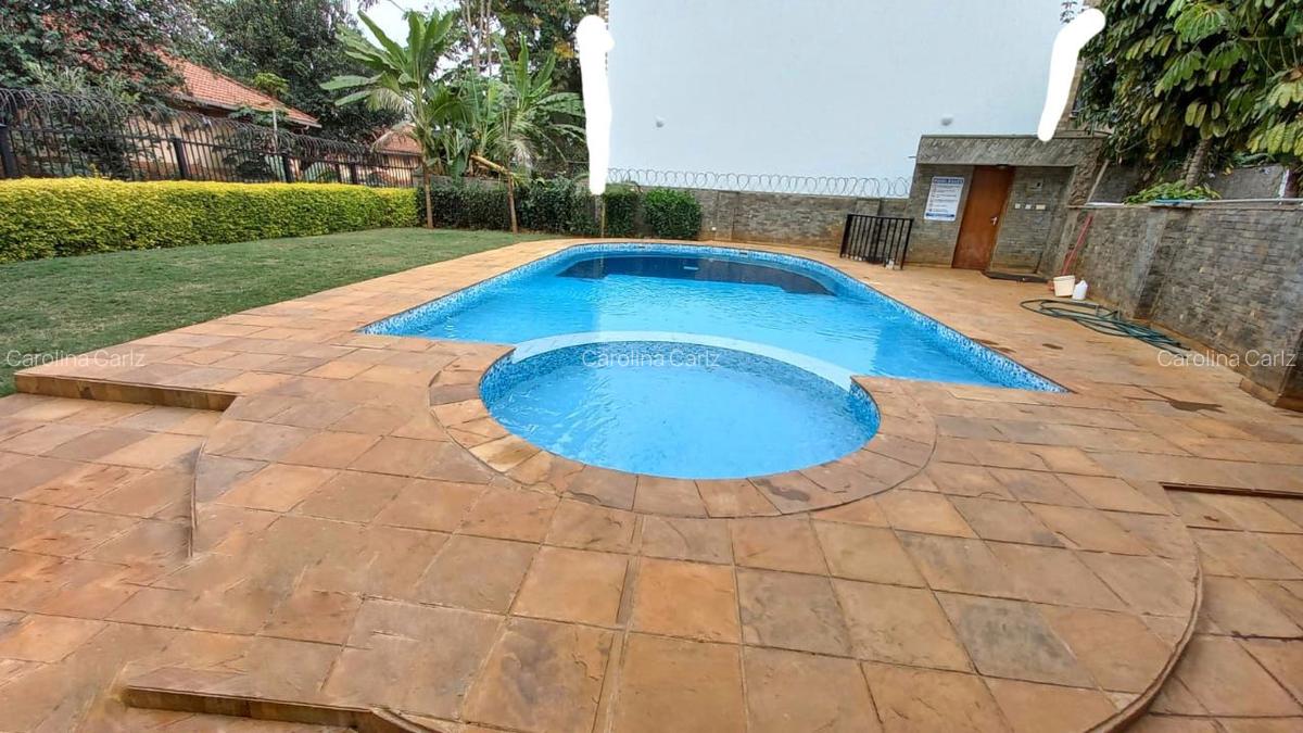 4 Bed Townhouse with En Suite at Brookside Drive - 12