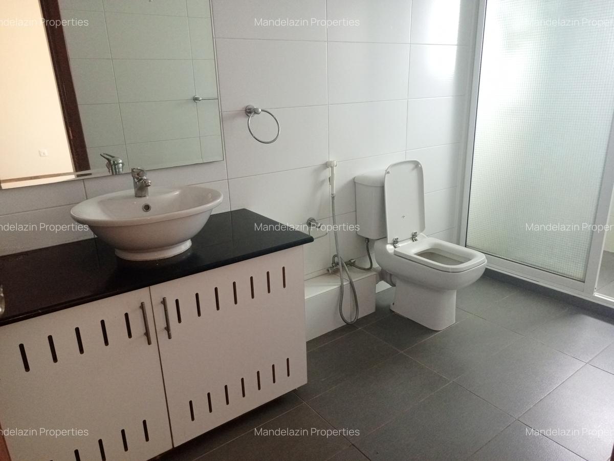 2 Bed Apartment with En Suite at Raphta Road - 17