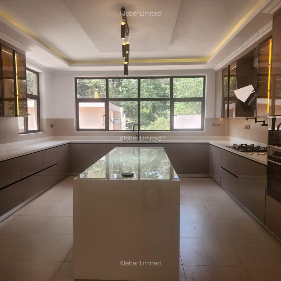 5 Bed Villa with En Suite in Karen - 14