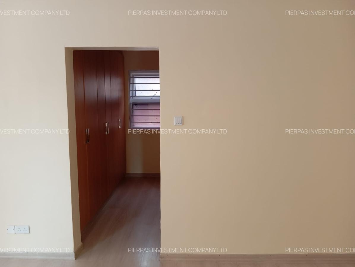 Serviced 3 Bed Apartment with En Suite in Westlands Area - 13