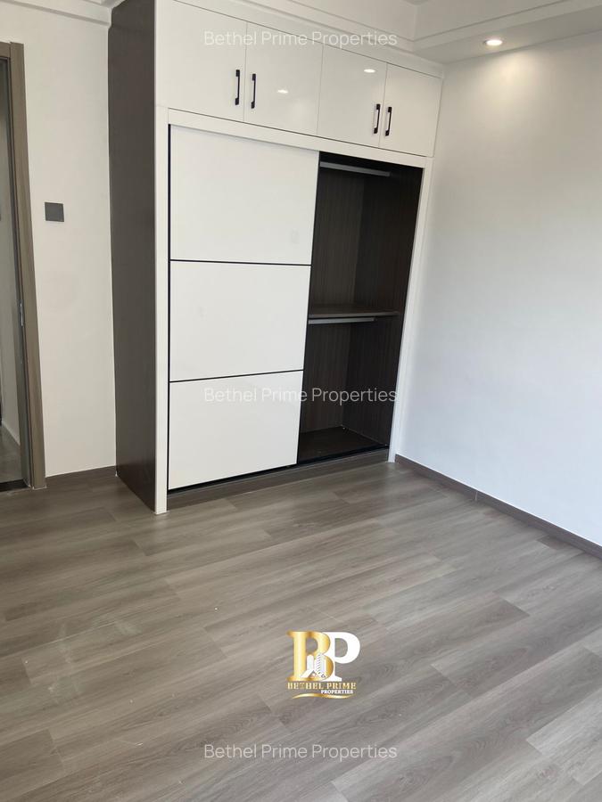 1 Bed Apartment with Lift in Kilimani - 2