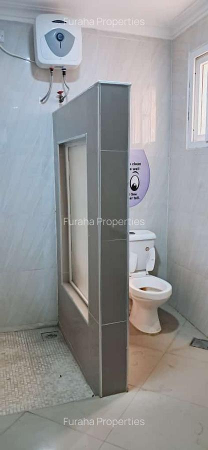 2 Bed Apartment with En Suite in Bamburi - 3