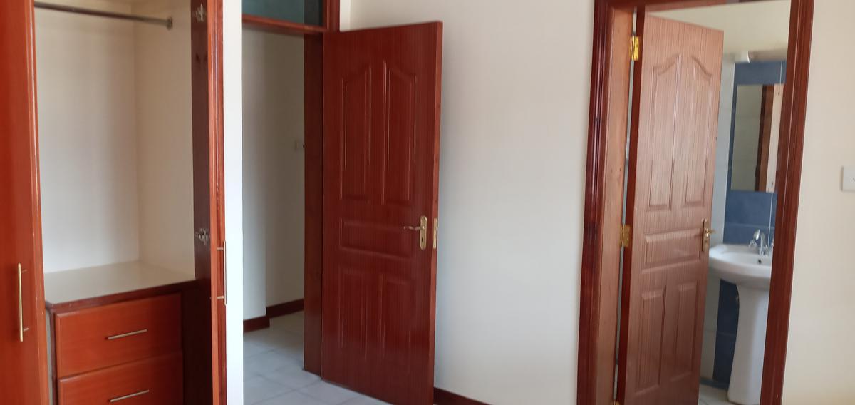 3 Bed Apartment with En Suite in Kileleshwa - 14