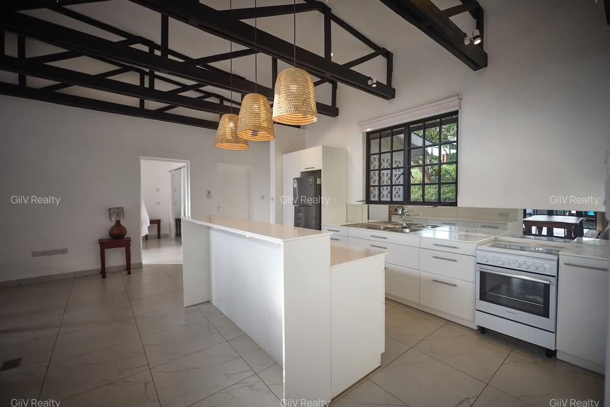 Furnished 2 Bed Apartment with Swimming Pool in Kitisuru - 8