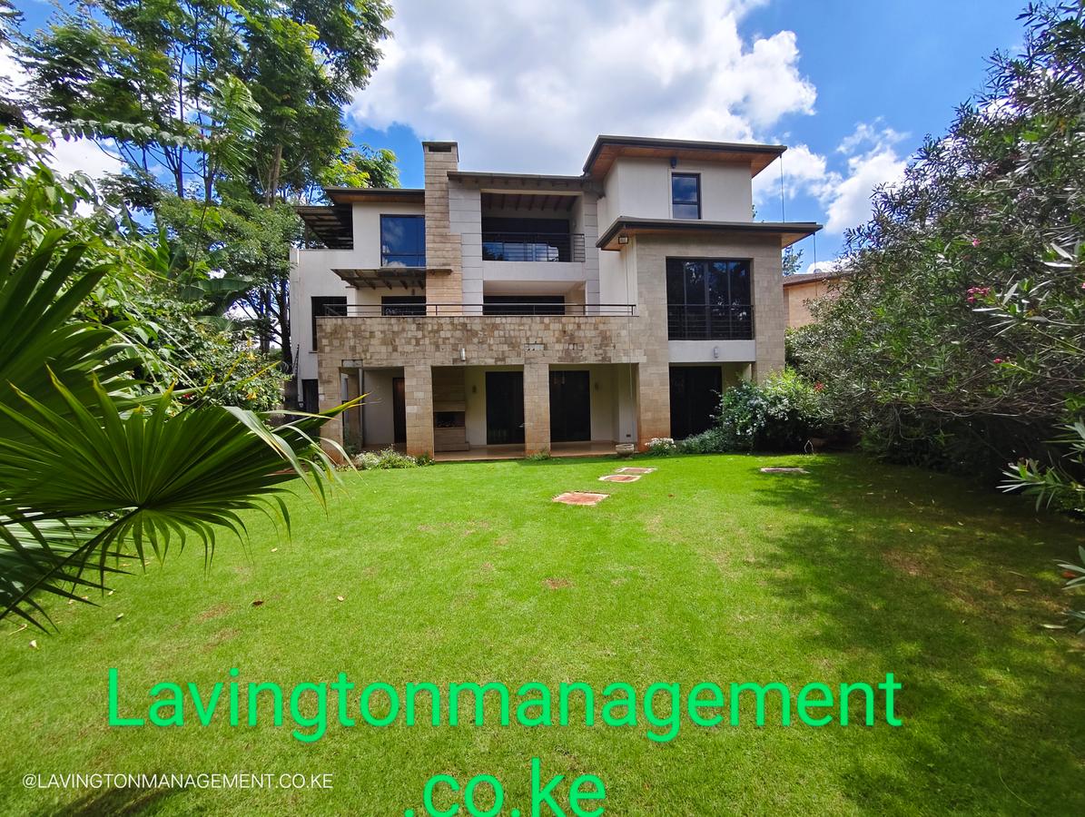 5 Bed Townhouse with En Suite at Lavington Green - 1