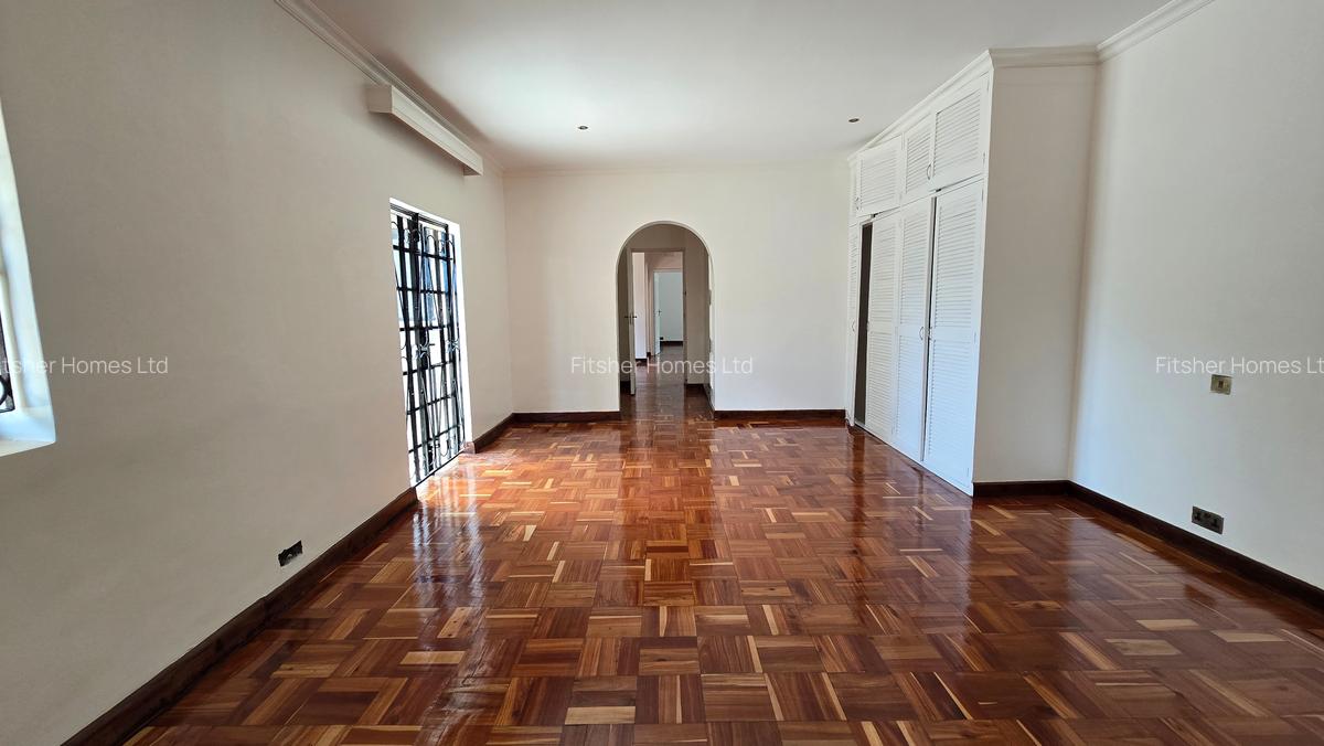 6 Bed House with En Suite in Kilimani - 19