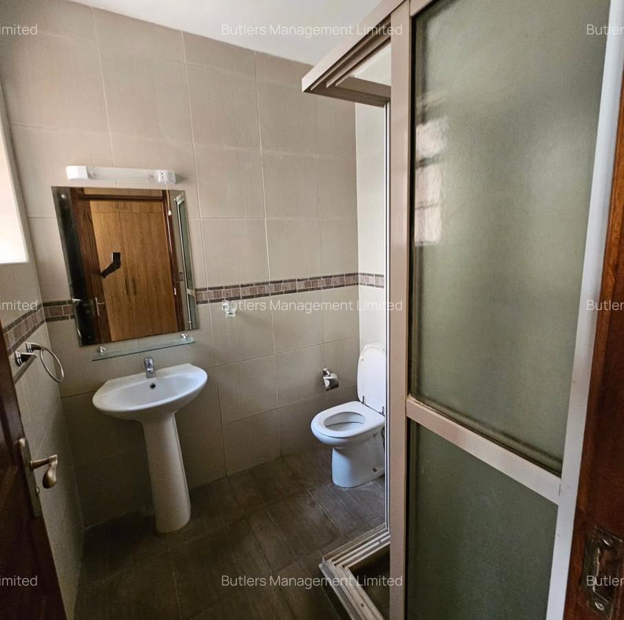 3 Bed Apartment with En Suite in Riverside - 16