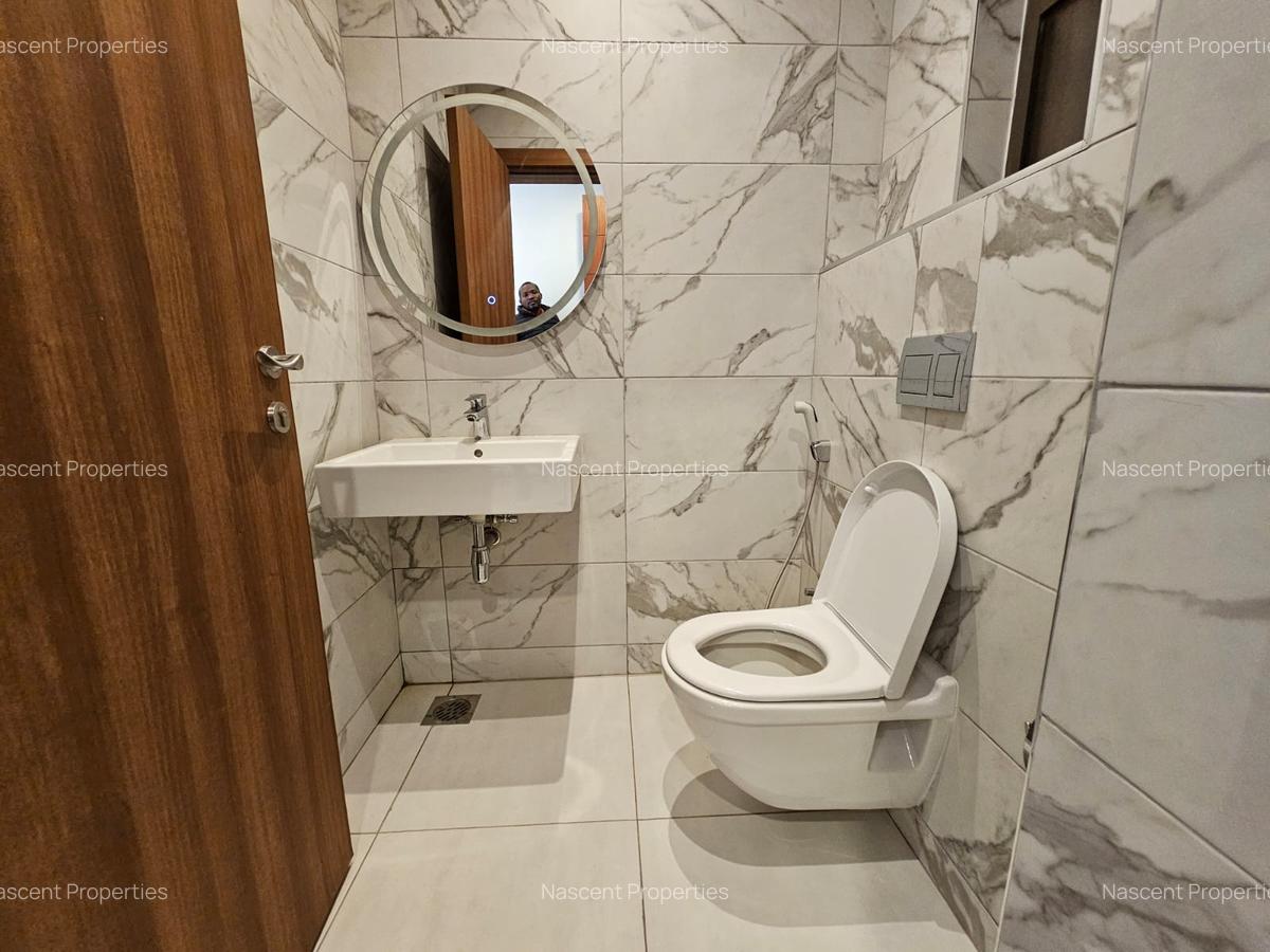 3 Bed Apartment with En Suite in Westlands Area - 9