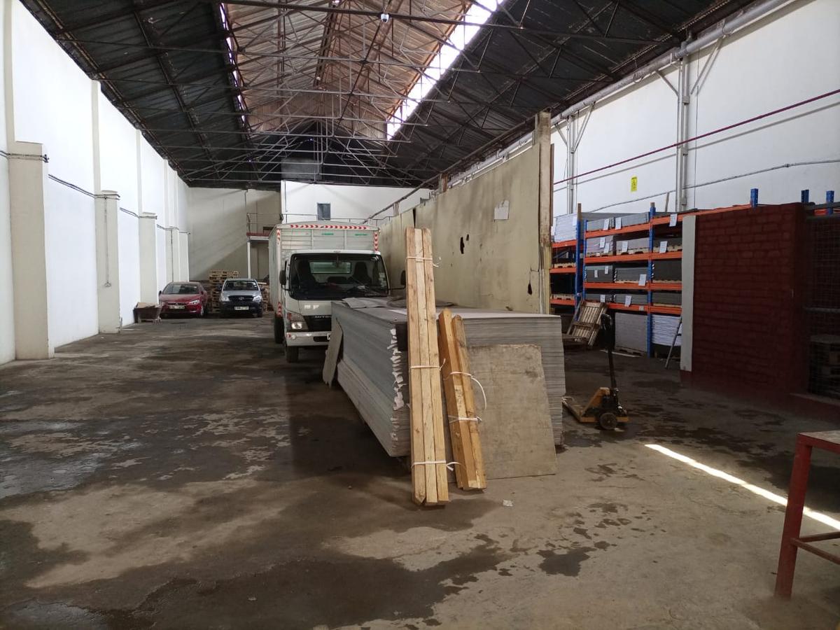 Commercial Property with Fibre Internet in Industrial Area - 2