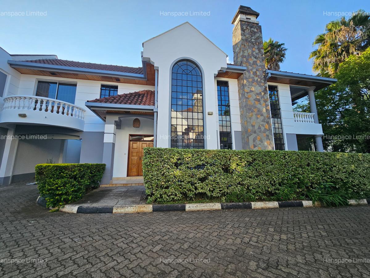 4 Bed Villa with En Suite at Kaputei Road - 9