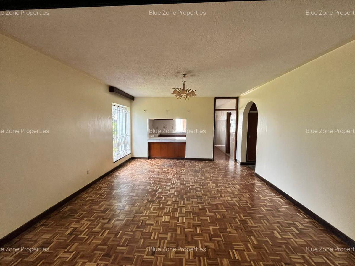 5,000 ft² Commercial Property with Backup Generator at Off Un Crescent - 5