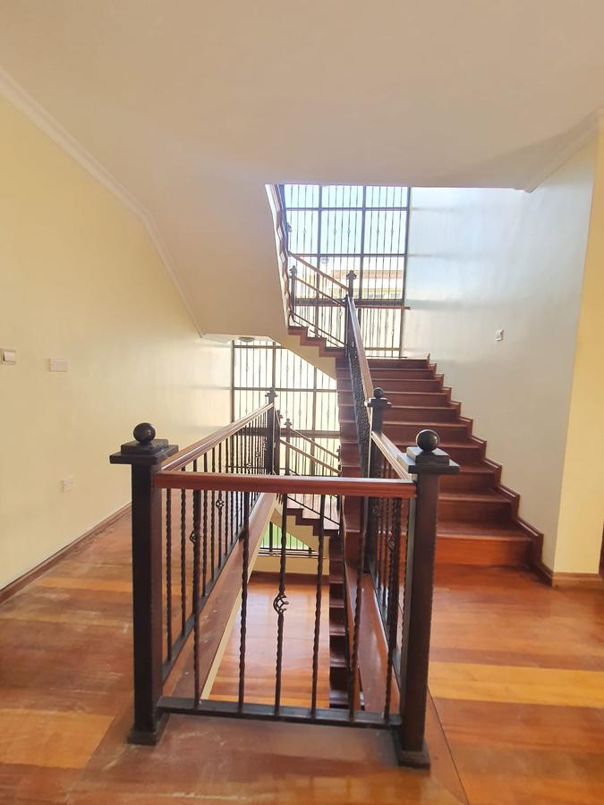 6 Bed Villa with En Suite at Westlands - 13