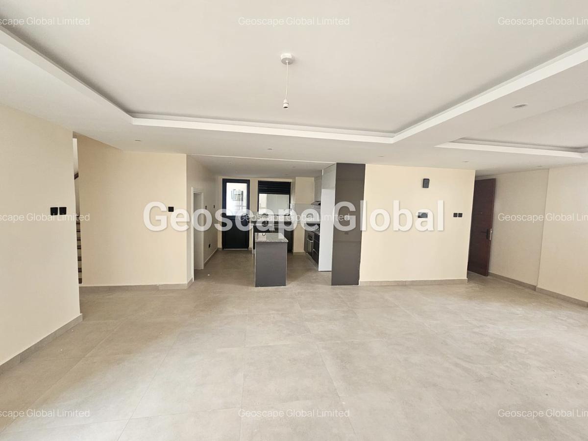 3 Bed Apartment with En Suite in Westlands Area - 11