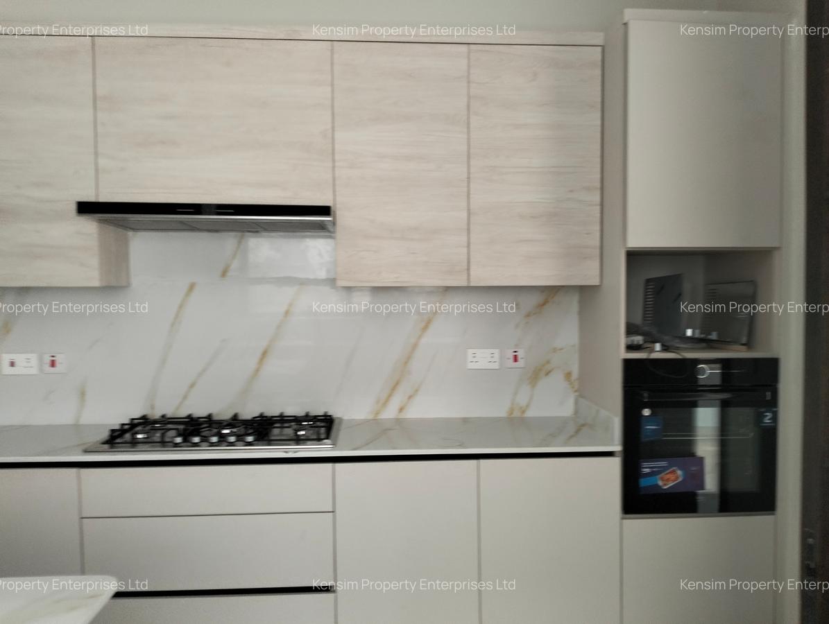 5 Bed Townhouse with En Suite in Lavington - 9