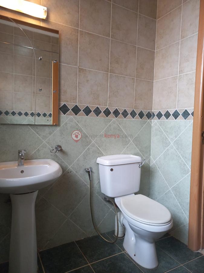 3 Bed House with En Suite at Runda - 7