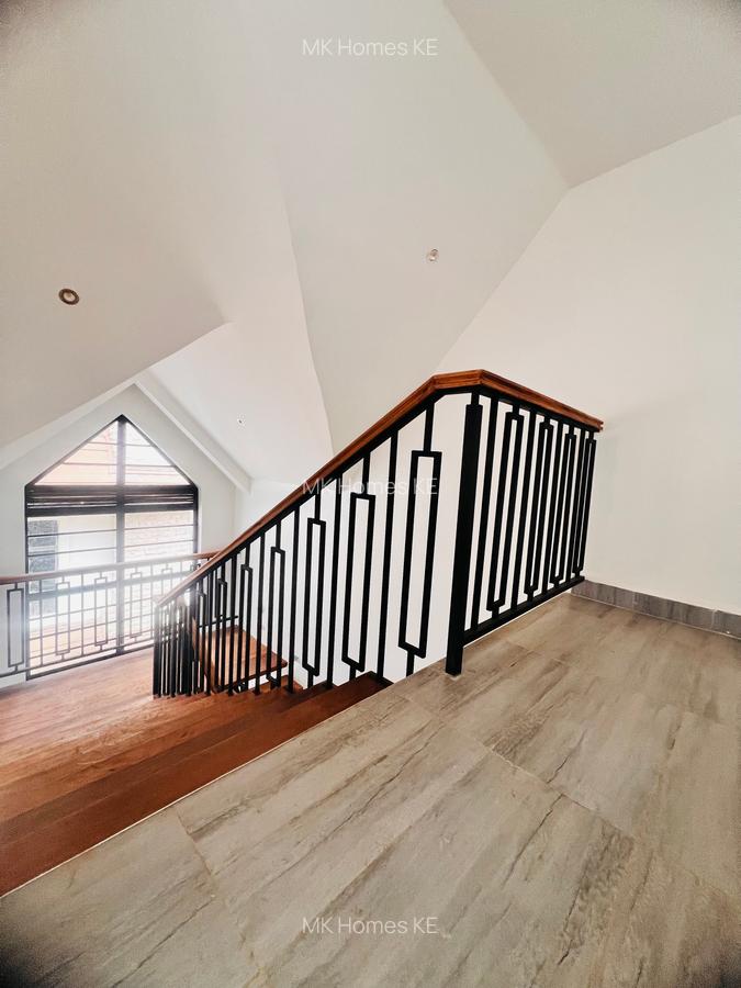 4 Bed House with En Suite at Membley - 14