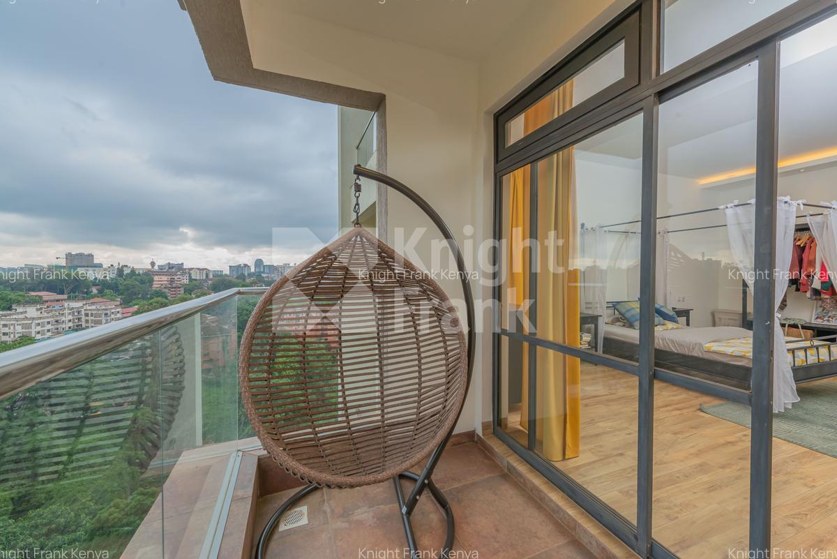 4 Bed Apartment with En Suite at Riverside Gardens - 14