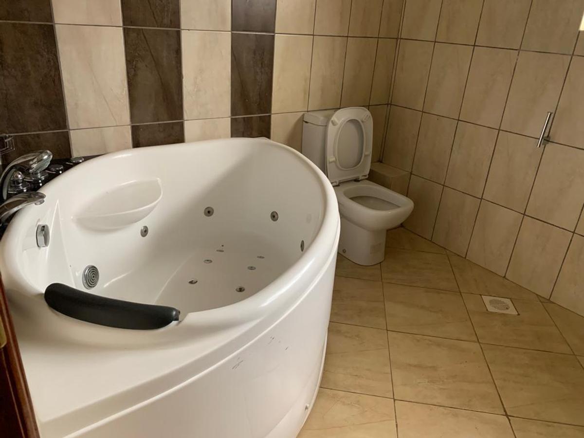 5 Bed House with En Suite in Kitisuru - 18