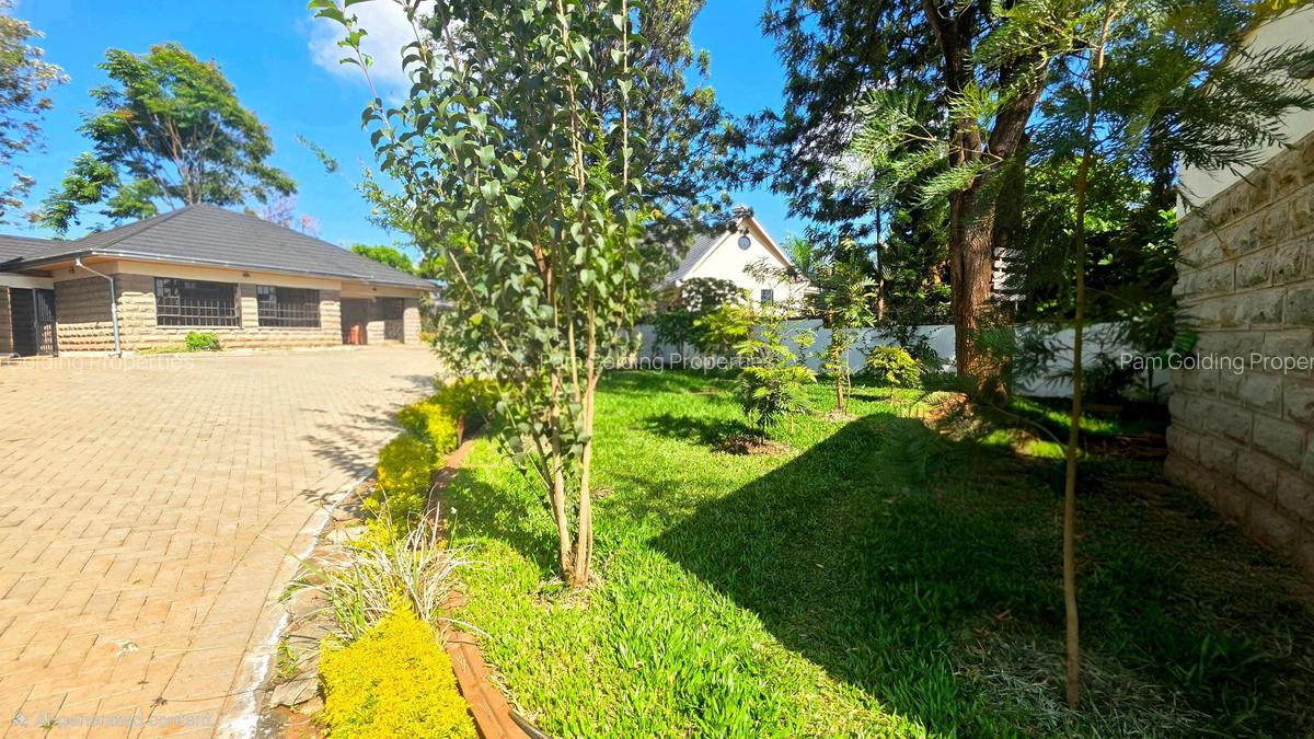 3 Bed House with En Suite in Karen - 2