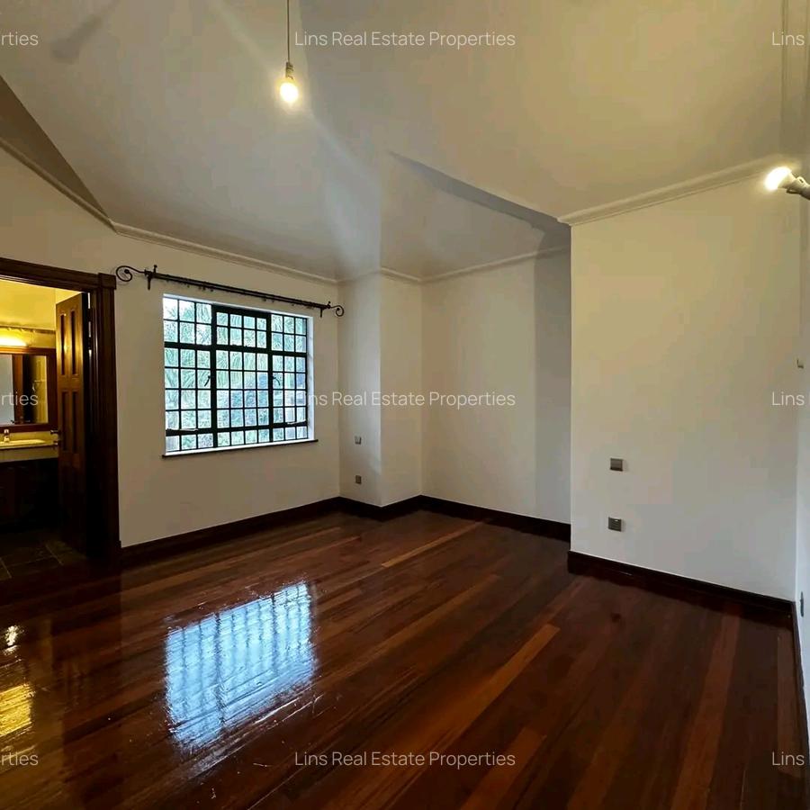 4 Bed Townhouse with En Suite in Spring Valley - 7