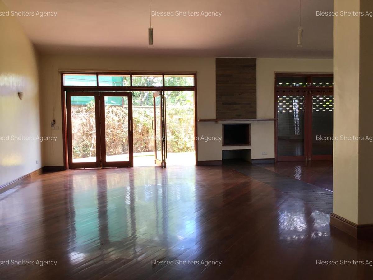 4 Bed House with En Suite in Runda - 6