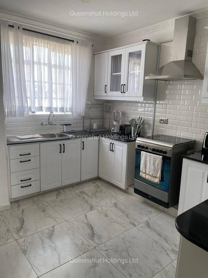 Serviced 3 Bed Apartment with En Suite in Riverside - 10