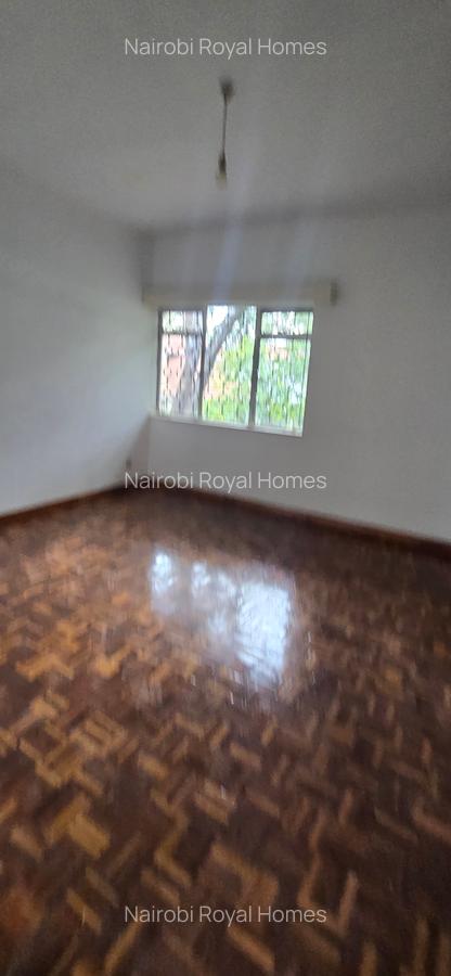 4 Bed Townhouse with En Suite at Convent Drive - 8