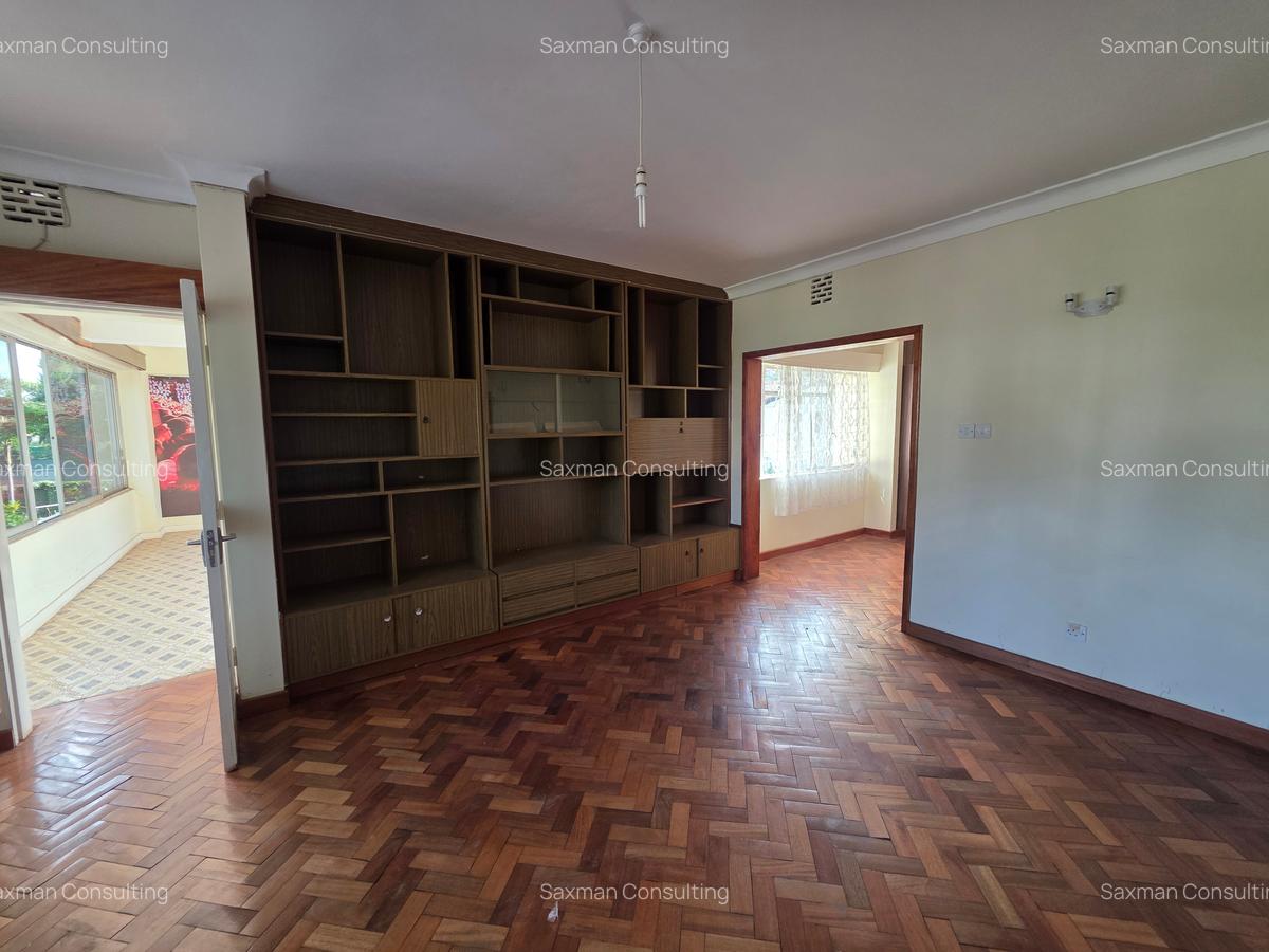 3 Bed Apartment with Parking in Spring Valley - 7