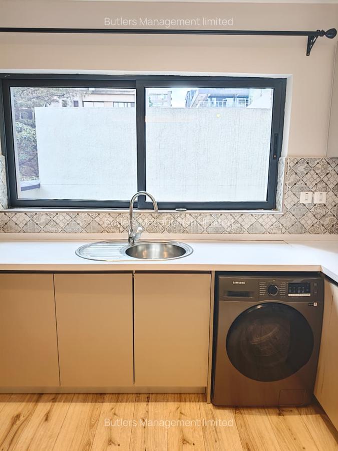 2 Bed Apartment with En Suite at Westlands Road - 6