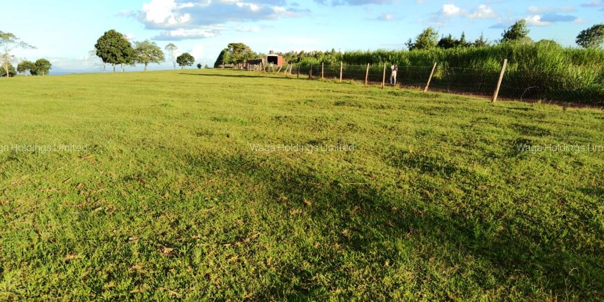 21 ac Land in Cianda - 7