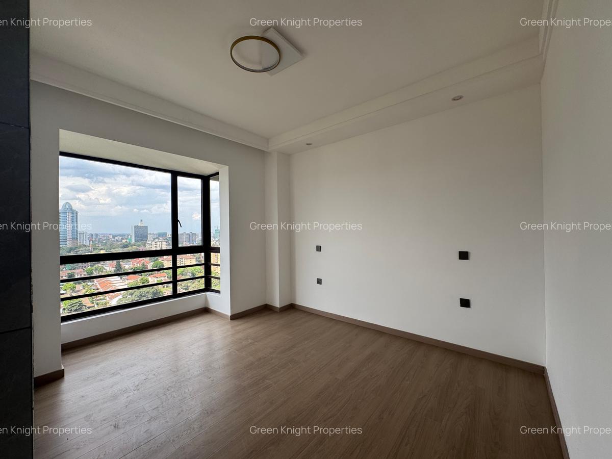 Serviced 2 Bed Apartment with En Suite in Riverside - 5