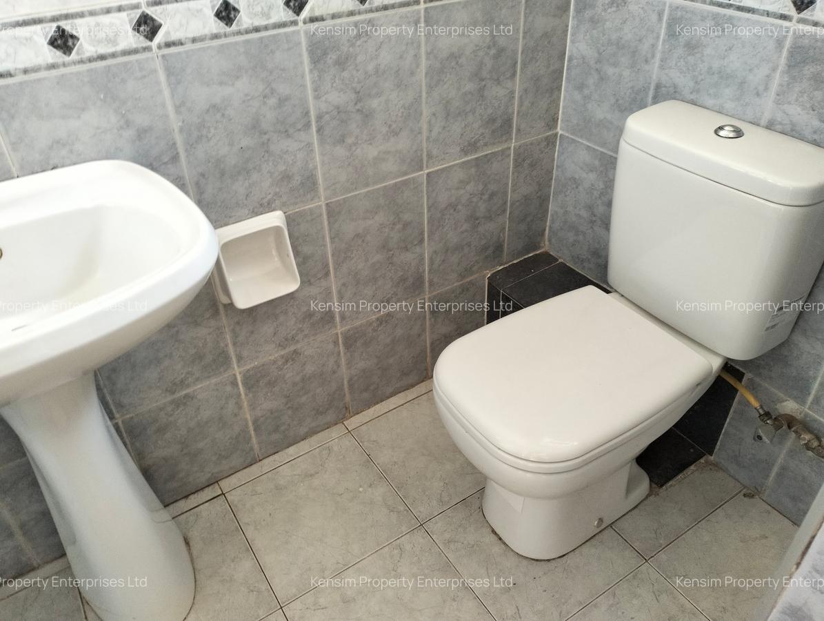 4 Bed Townhouse with En Suite in Lavington - 5