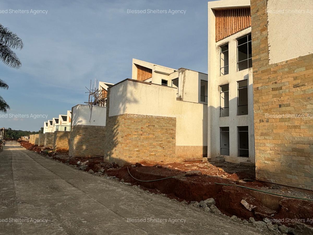 4 Bed Villa with En Suite in Kiambu Road - 11