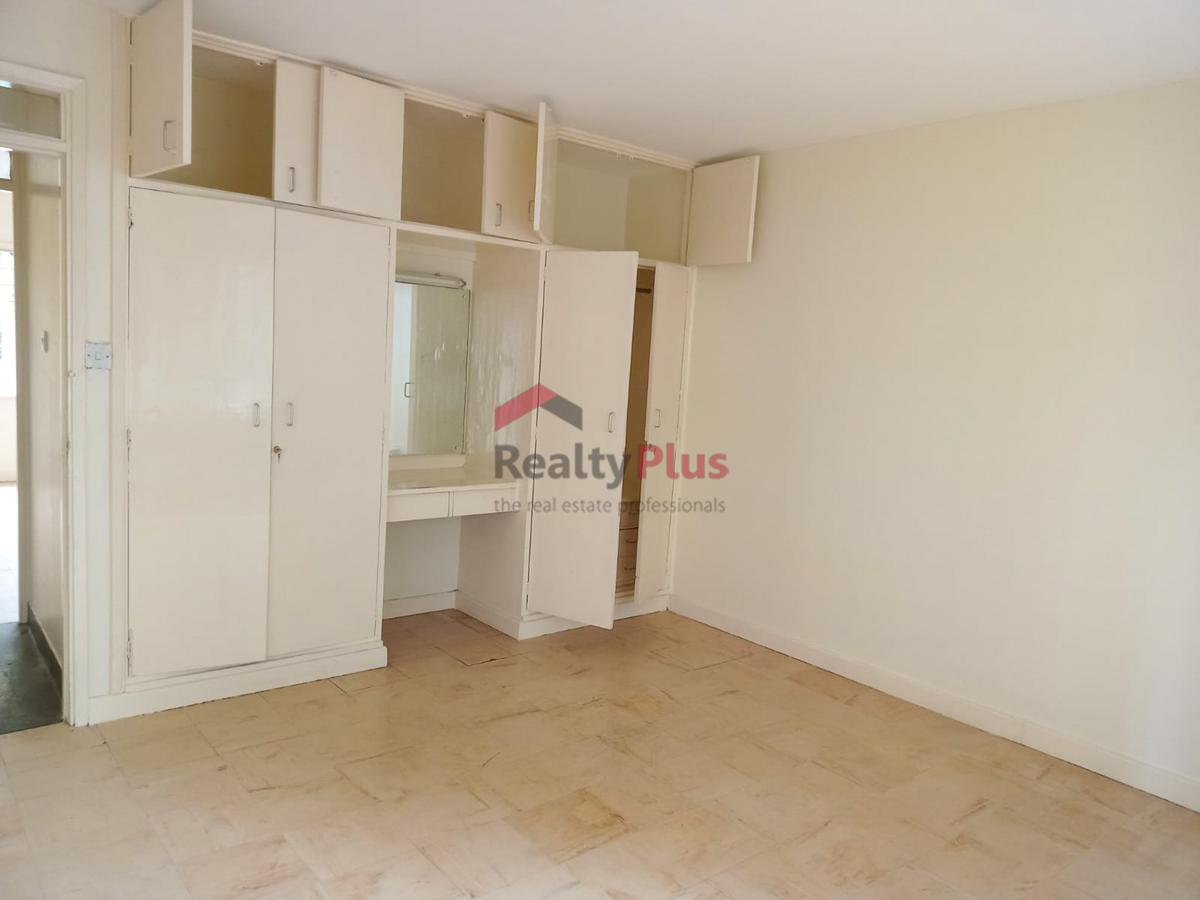 3 Bed Apartment with En Suite in Kilimani - 8