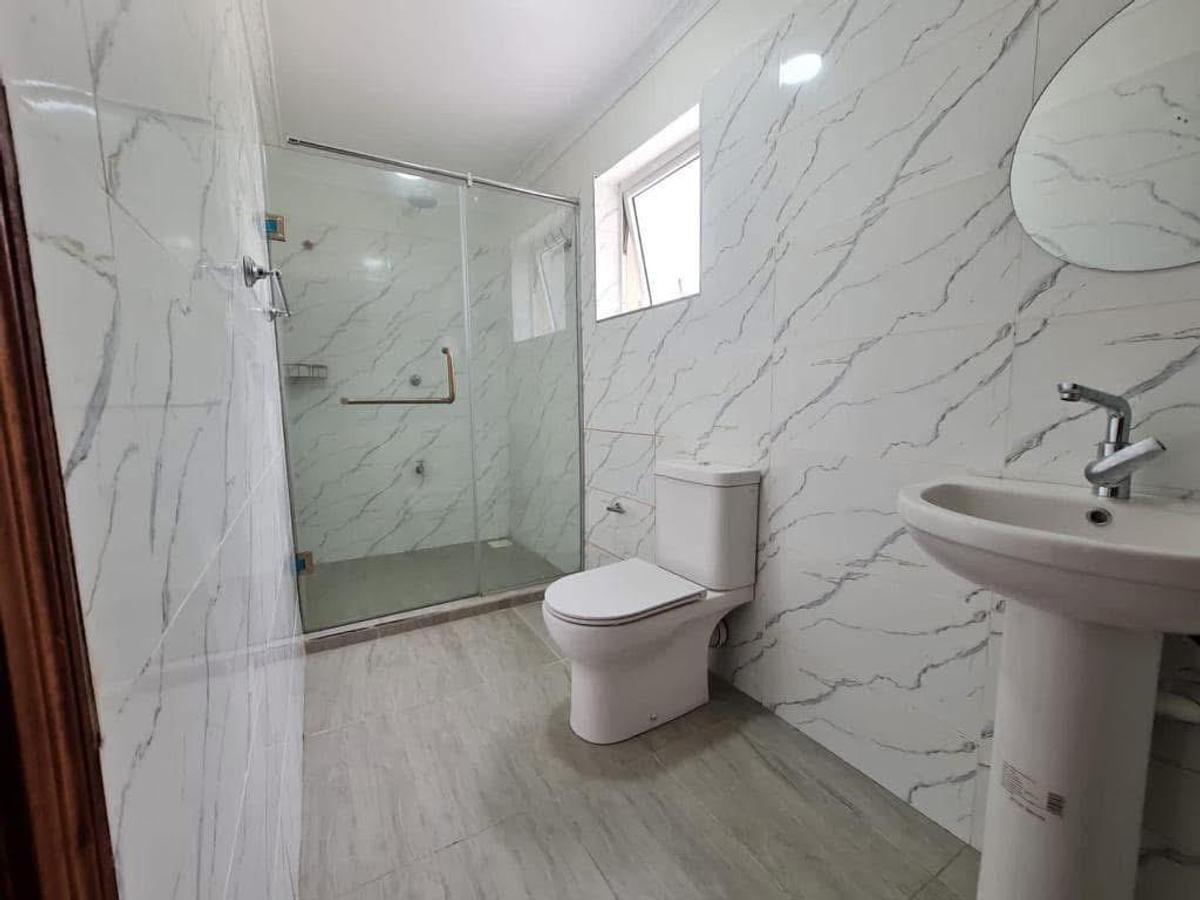 2 Bed House with En Suite in Nyari - 15