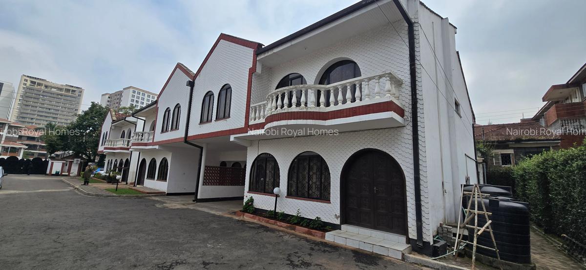5 Bed Townhouse with En Suite at Kilimani - 5