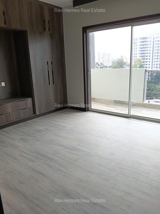 2 Bed Apartment with En Suite at Riverside Along Riverside Drive. - 7