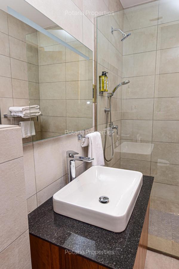 Serviced 1 Bed Apartment with En Suite in Westlands Area - 10