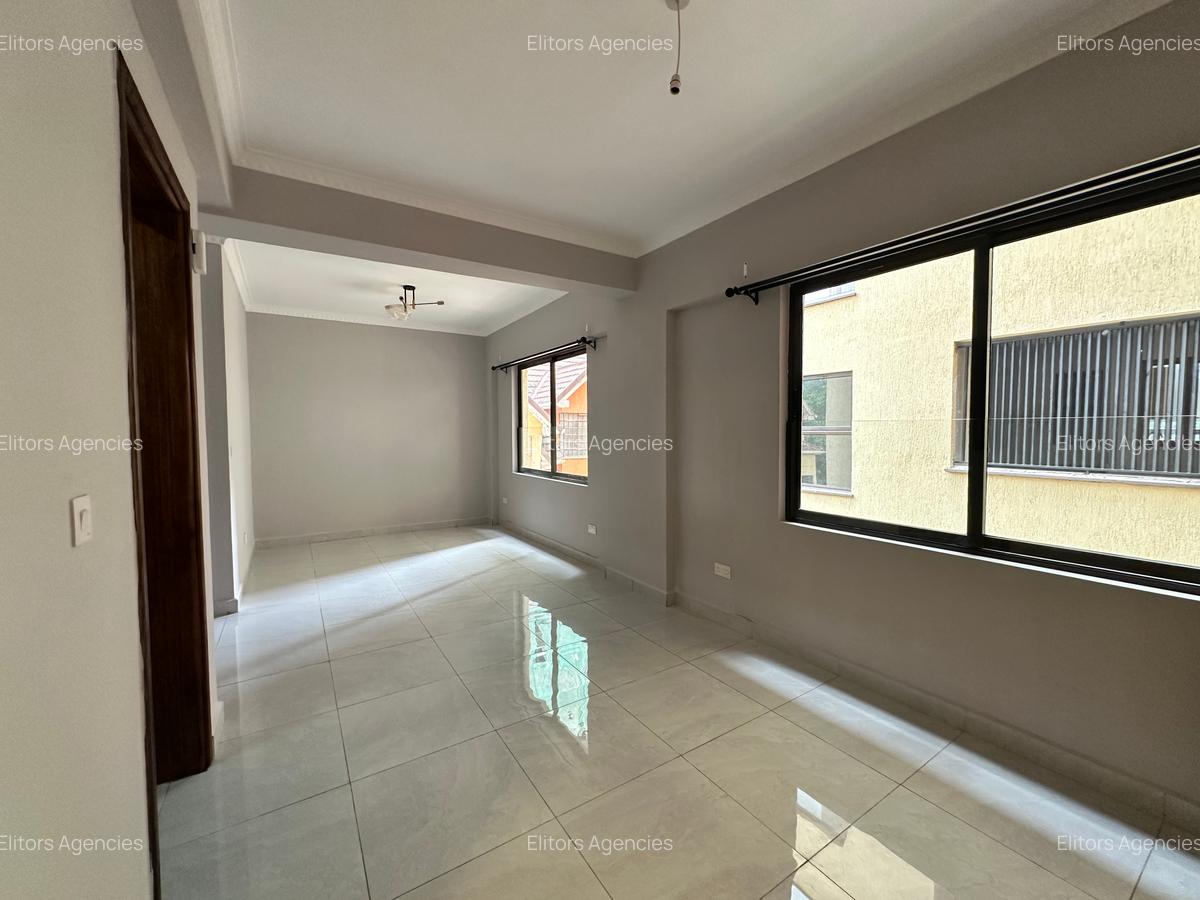 1 Bed Apartment with En Suite at School Lane - 4