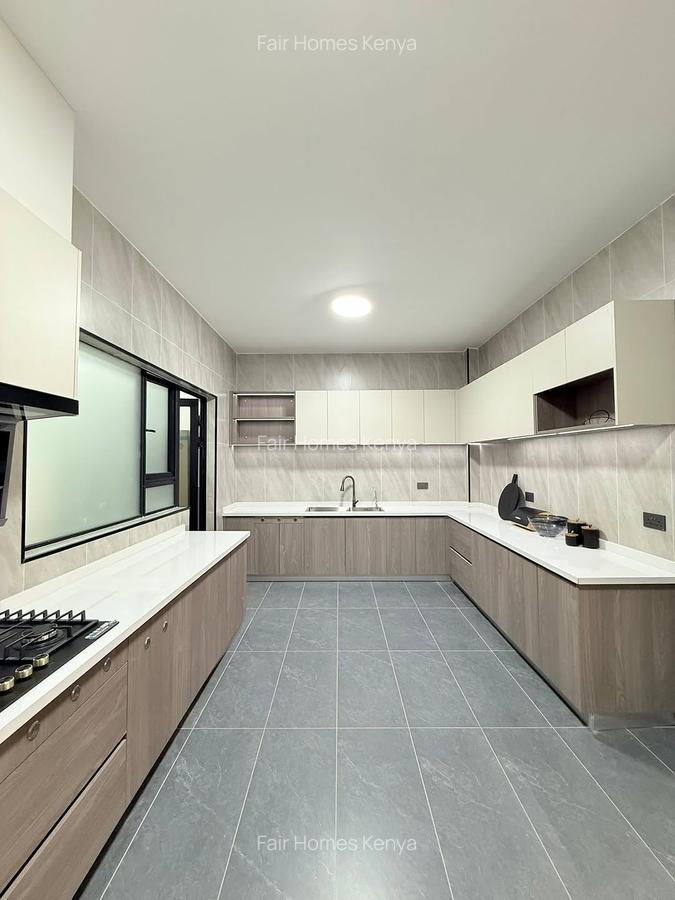 4 Bed Apartment with En Suite at Othaya Road - 13