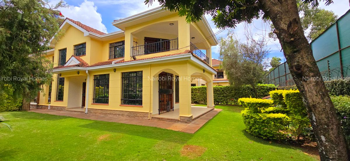 4 Bed Townhouse with En Suite at Lavington Green - 4