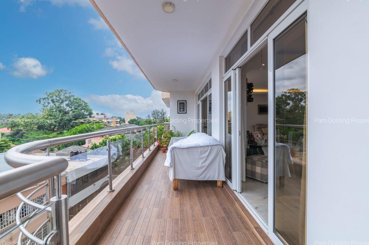 4 Bed Apartment with En Suite at General Mathenge - 9