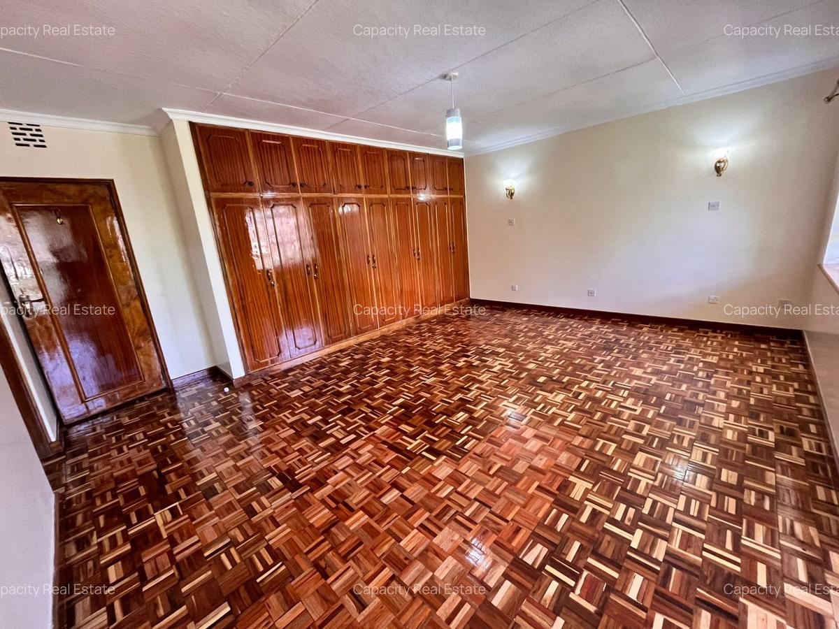 5 Bed Townhouse with Backup Generator in Loresho - 5