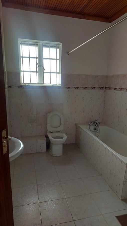 5 Bed House with En Suite at Runda - 18