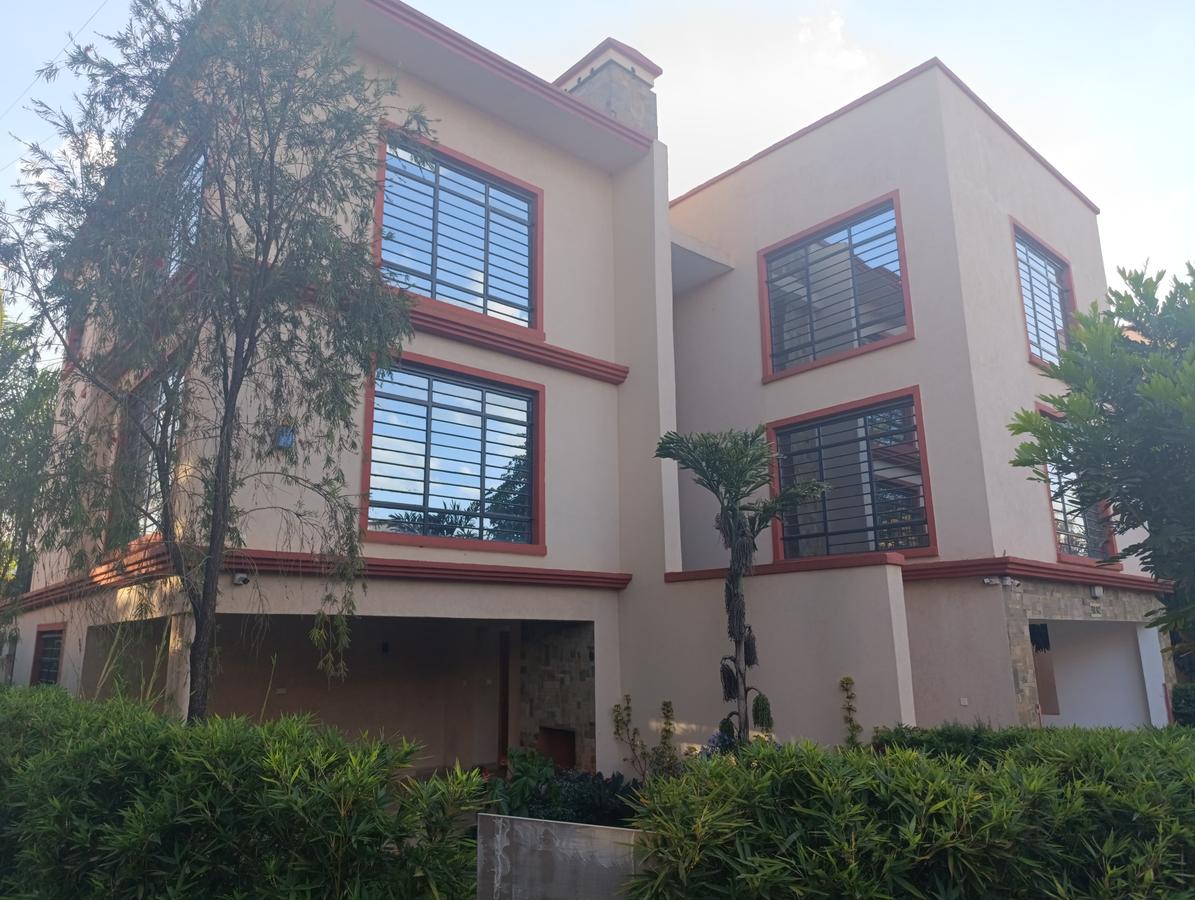 4 Bed Townhouse with En Suite in Kiambu Road - 2