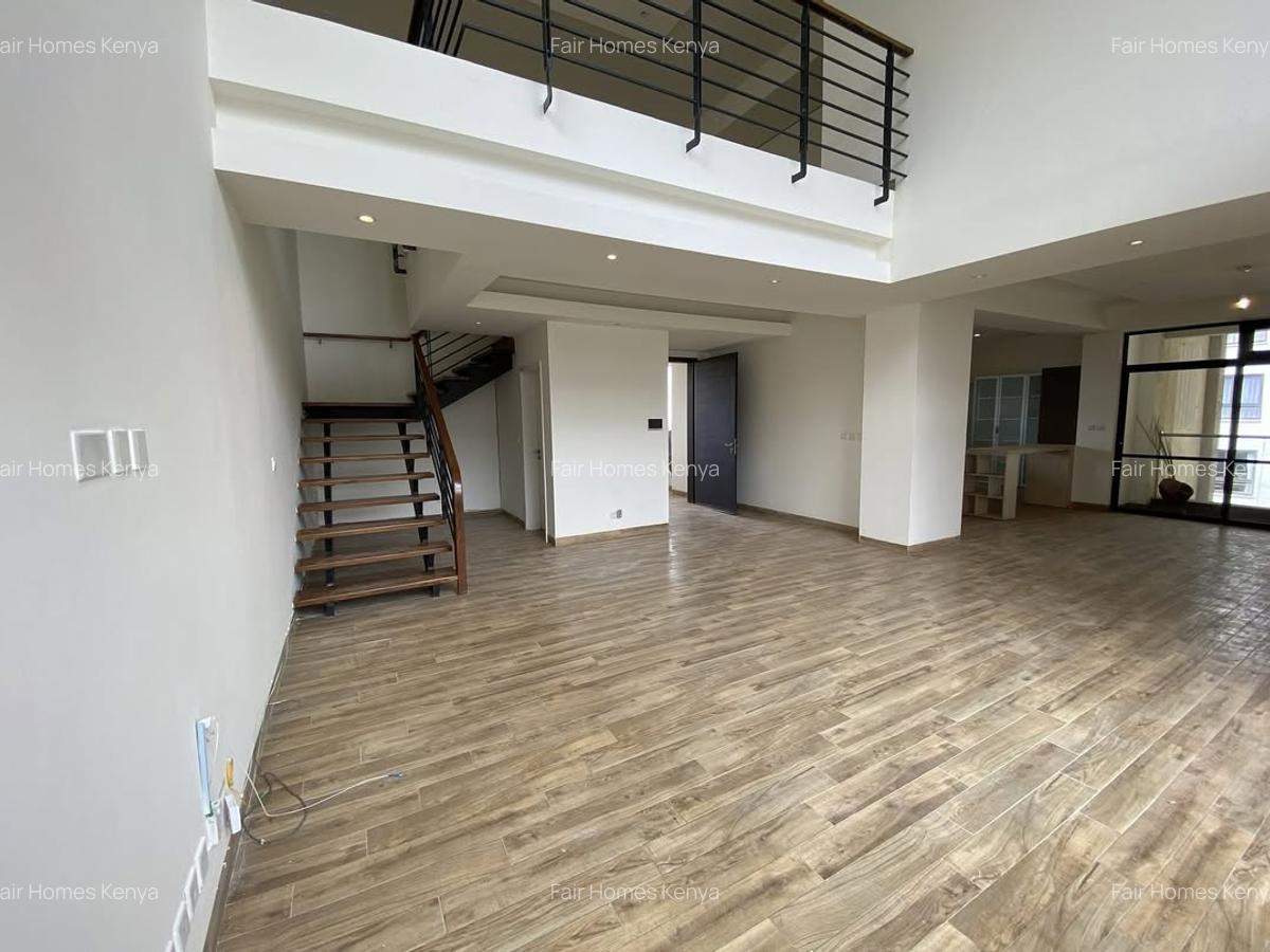 4 Bed Apartment with En Suite at Riverside Drive - 7