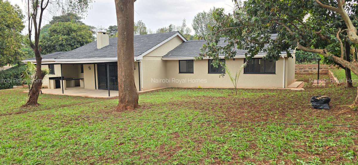 4 Bed House with En Suite at Loresho Crescent - 1