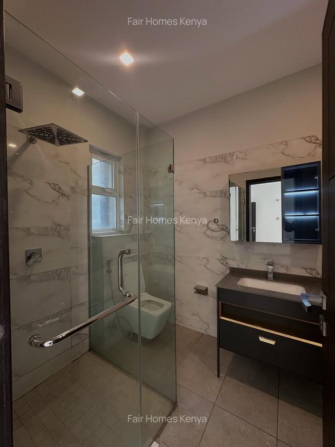 3 Bed Apartment with En Suite at Riverside Drive - 8