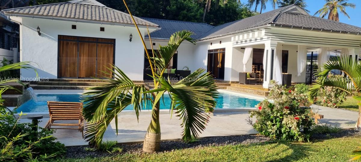3 Bed Villa with En Suite at Mtwapa - 5